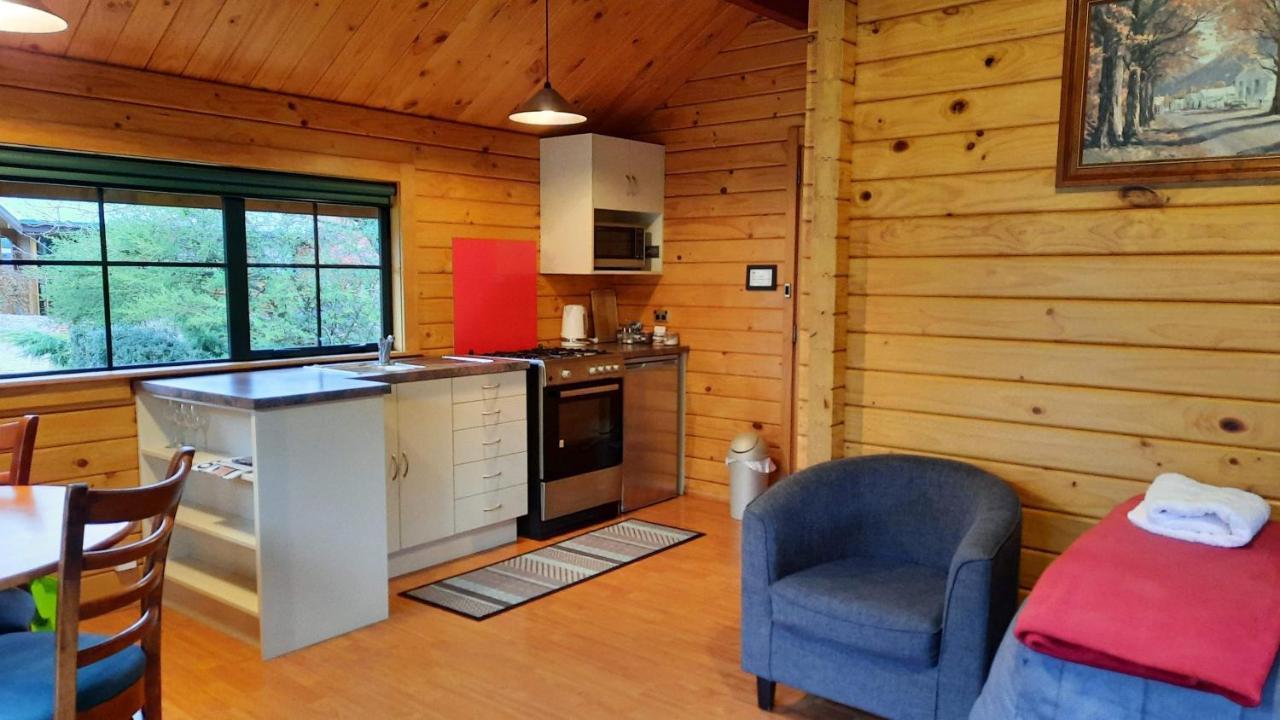 Central Chalets Ltd Alexandra Ngoại thất bức ảnh