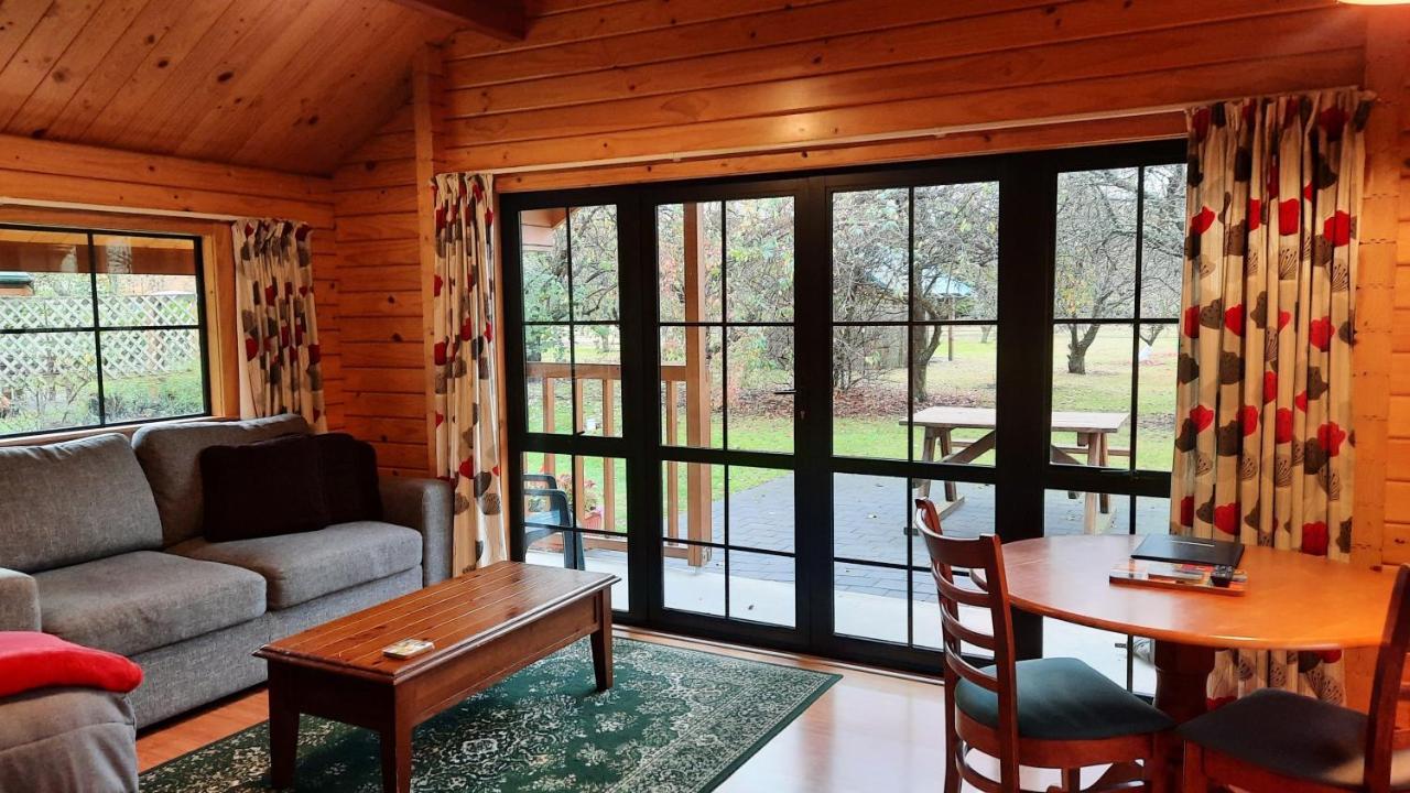 Central Chalets Ltd Alexandra Ngoại thất bức ảnh