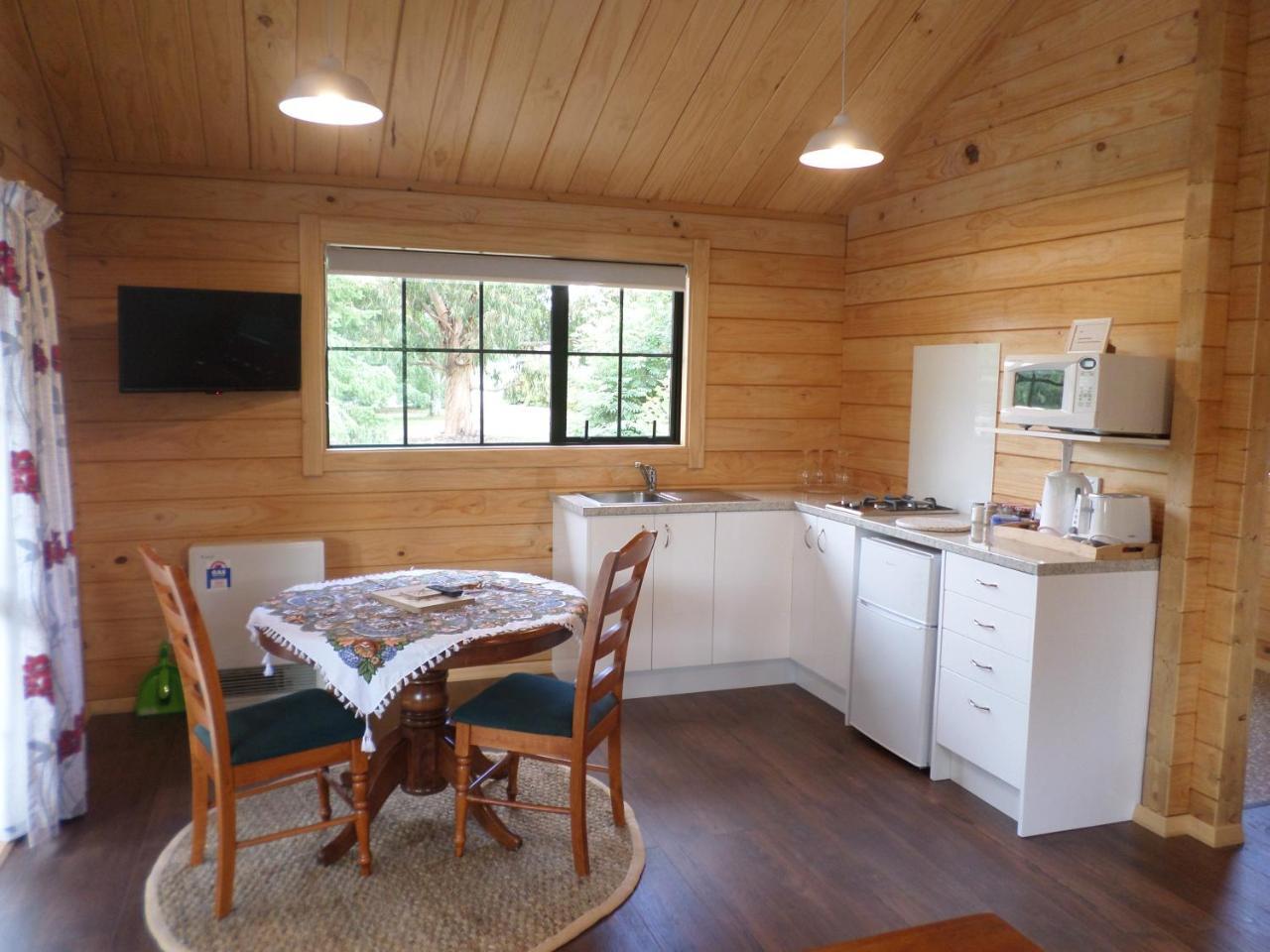 Central Chalets Ltd Alexandra Ngoại thất bức ảnh